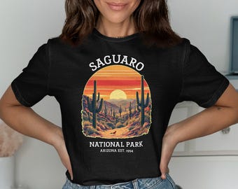 Saguaro Nationalpark T-Shirt: Vintage Wüsten Sonnenuntergang Grafik T-Shirt