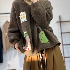 Cute color block forest style thin coat 3D hook pattern sweet cardigan for girls Carrot embellished loose button cardigan image 9