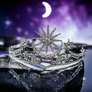 ACOTAR Crown - Feyre Crown - Starry Celestial Crown - Moon Halo Tiara - Art Deco Moon and Stars Crown - Velaris Rhinestone Tiara