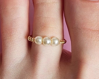 Pearl Beaded Toe Ring - Handcrafted Dainty Wire Wrapped Foot Jewelry - Beaded Band Style Toe Ring, Pearl Toe Ring, Dainty Toe Ring