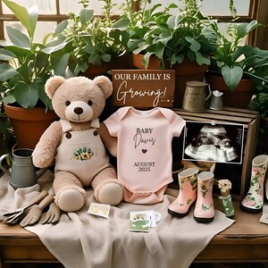 Gartenarbeit Schwangerschaftsankündigung Frühling Schwangerschaftsankündigung Einfache Boho-Blumen-Babymitteilung Geschlechtsneutrales Baby Social Media offenbaren