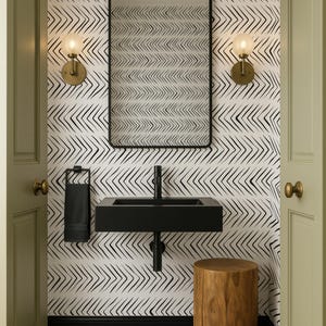 Carta da parati moderna a zig-zag, motivo geometrico bianco e nero, decorazione murale grafica minimalista