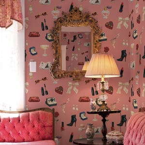 Carta da parati autoadesiva rimovibile con icone di bellezza vintage rosa, elegante murale retrò glamour.