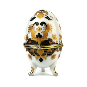 Pocelain Jewellery Storage Box Shaped Like An Egg, Vintage Egg Jewelry Box, Easter Gift, Trinket Gift for Woman, Dressing Table Decor