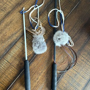 cat fishing pole with fish and lure ball Mad Go Light Up Wand Cat Toy Electronic toys are ideal for alleviating boredom inhouse cats of all ages by providing hours of heart Cat Fishing Pole Toy -
