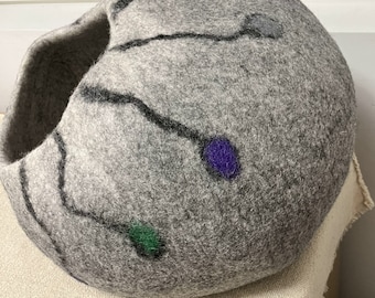 Felt Cat Cave, Handmade from 100%  New Zealand Wool, Eco-friendly, Grey in Color.