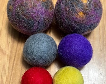 Felt Balls handmade of 100% New Zealand Wool, Non-Toxic Bright Colors, Eco-friendly Cat Toys