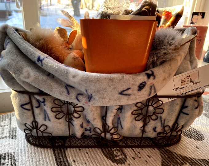Cat Gift Basket Metal Basket Pet Selfheating Sack Catnip Etsy