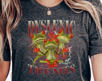 Dyslexique présentant des lentes, chemise drôle contre la dyslexie, t-shirt grenouille, chemise stupide de l'an 2000, chemise vintage stupide, t-shirt dessin animé sarcastique, chemise mème idiote