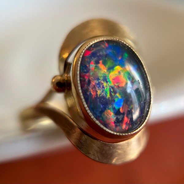 Vintage 14k Australian Firey Opal Galaxy Ring - Sz 5.5/5.75