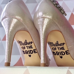 Mutter der Braut Brautparty Hochzeitstag Schuh Aufkleber Vinyl Aufkleber Brautjungfer etwas Blaues Geschenk Dekoration Personalisiert Maßgeschneidert