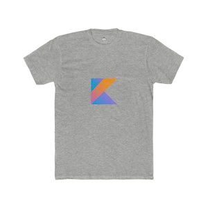Peut inclure: Un t-shirt gris chiné avec un motif abstrait 'K' aux couleurs orange, bleu et violet. Le t-shirt à manches courtes a un col rond et un petit logo près de l'encolure. Idéal pour un usage décontracté.