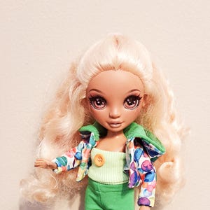 Ubranka dla lalek Rainbow High, bluza z kapturem, top i spodnie