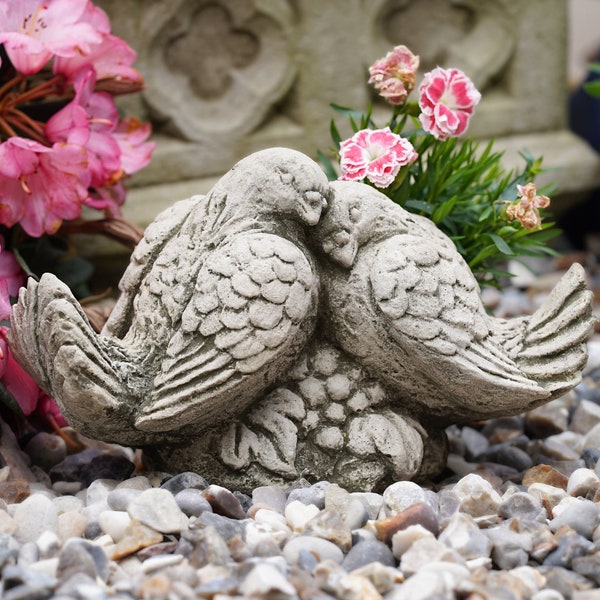 Love Doves Stone Statue | Garden Bird Ornament Decorative Animal Sculpture Wedding Engagement Decoration Gift