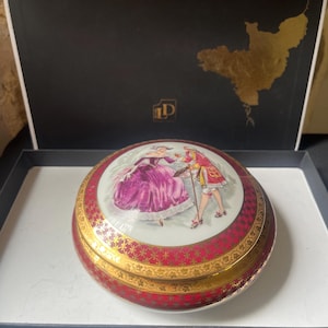 Magnifique boîte à bijoux ou bonbonnière Bardet Limoges Vintage