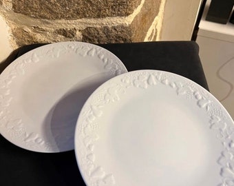 Magnifique lot de deux assiettes de service, plat en porcelaine de Limoges Philippe Deshoulieres