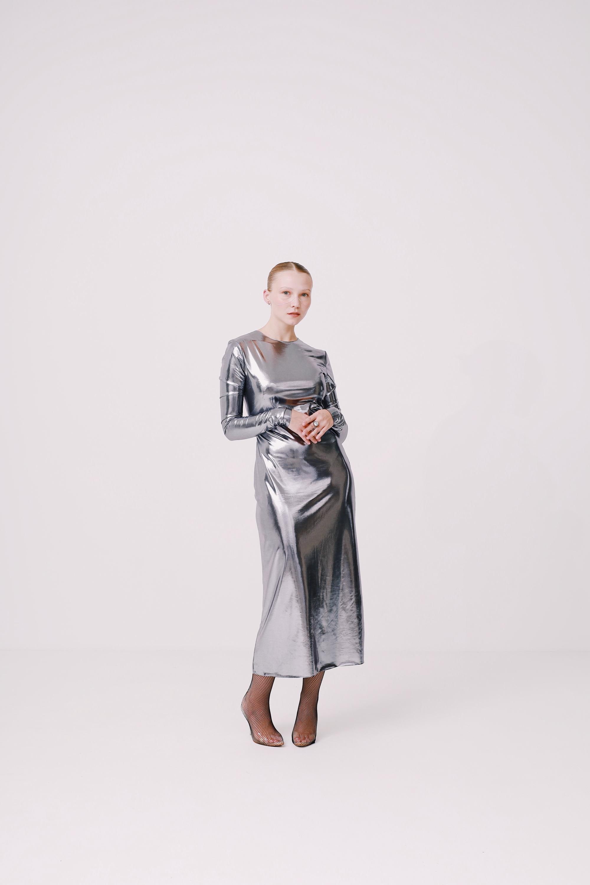 Silver Metallic Maxi Dress: Long Sleeve Elegant Cocktail Gown