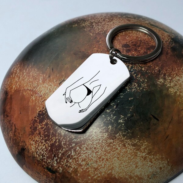 Elegant Stainless Steel Keychain with Engraved Portrait of a Woman - Timeless Keepsake Gift - Personalized and Chic Accessory, gift for men