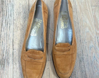 Vintage Salvatore Ferragamo suede tan narrow penny loafers 9