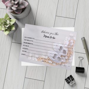 Klassische & elegante Babyparty Ratschläge Karten – 6x4” digitaler Download – Weiße Baby-Schuhe