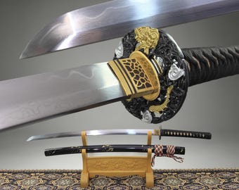 Hand-Forged Damascus Steel Katana Sword Clay Tempered Japanese Samurai Collector’s Edition 40.5IN