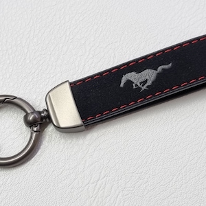 Mustang Keyring Leather Alcantara Logo Horse Keychain Lanyard Gt500 Shelby Snake Car Accessories Gift For Men Birthday Christmas