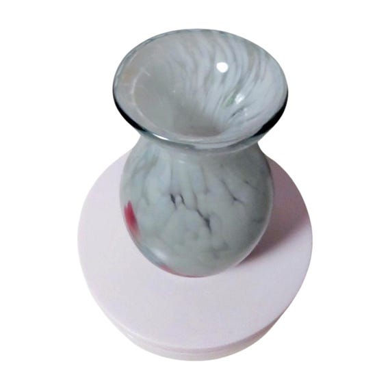 イムディーナガラスの花瓶 – マルタの手作りのカラフルなデザイン