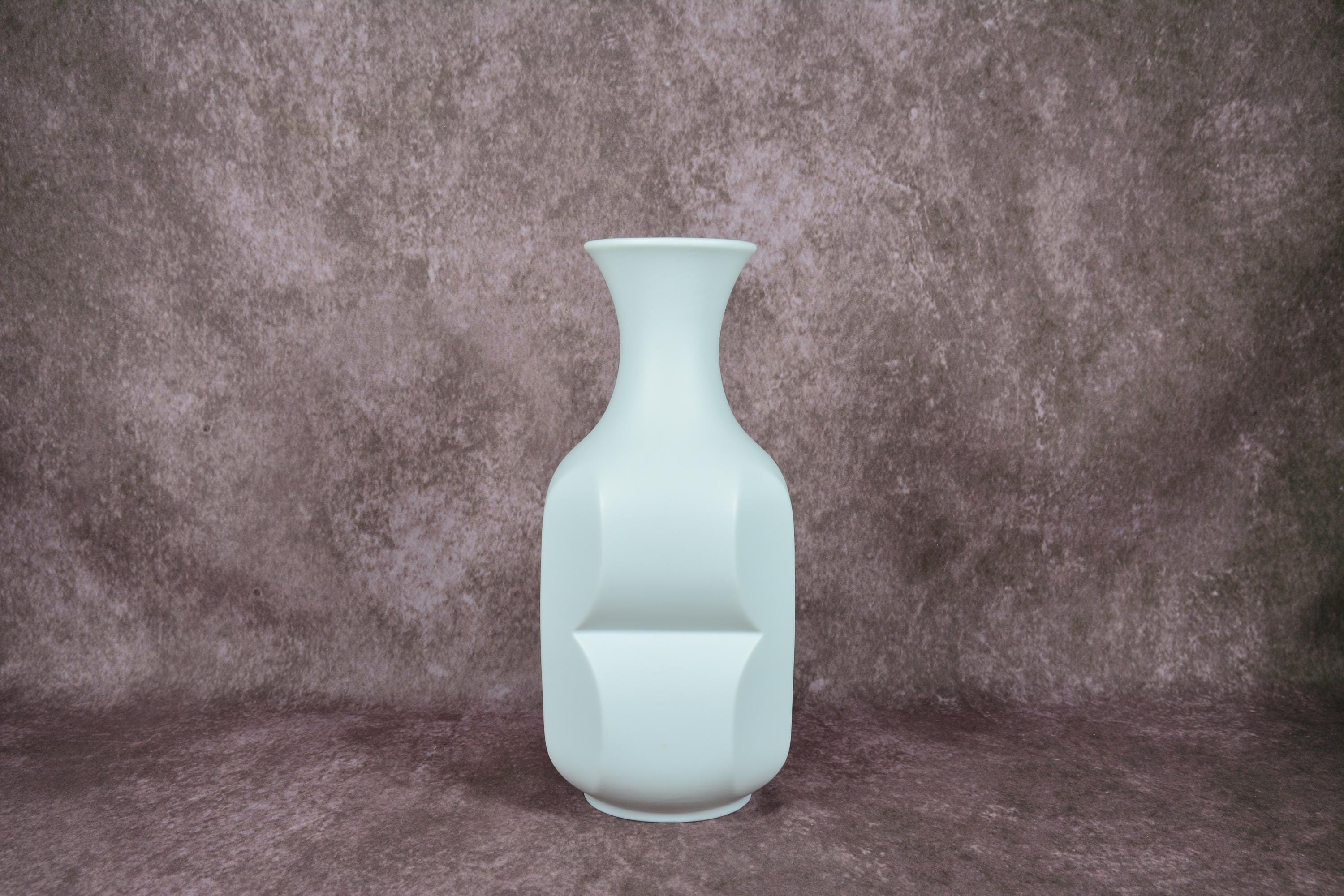 フッチェンロイター・アルカイス花瓶 – ハインリッヒ・フックスの