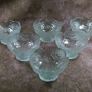 Pertti Kallioinen Salad Bowl Set – 1960s Retro Elegance