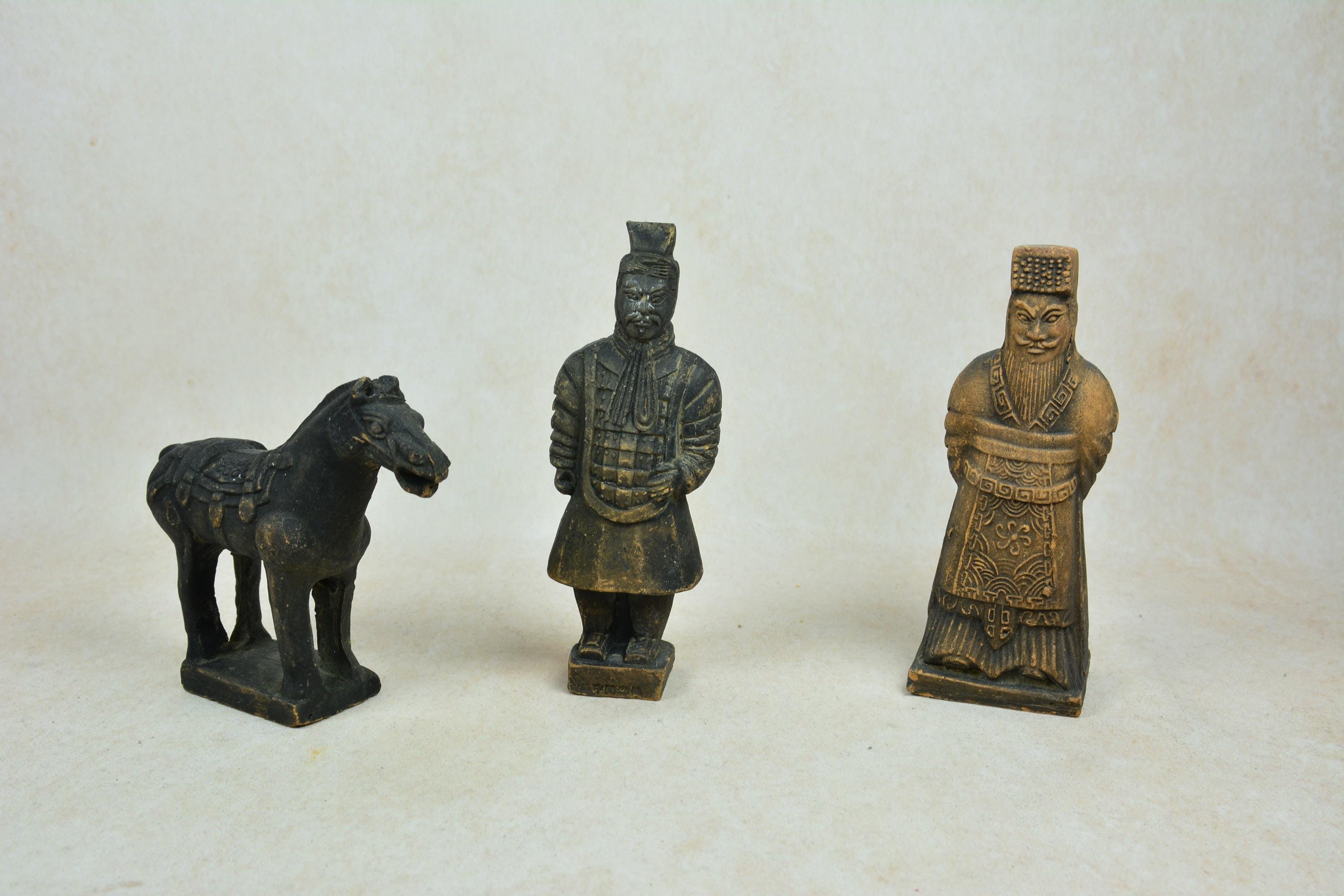 中国古代兵士像 置物 2体セット 古代中国 兵士像 置物 セット - メルカリ