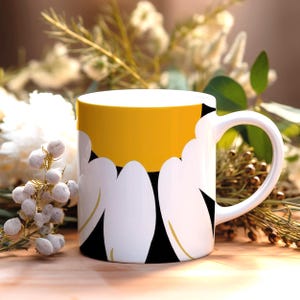 Daisy Flower Coffee Mug: Cheerful Floral Print, 11oz Ceramic