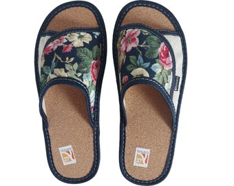 Natural Linen Women's Slippers: Floral Motif, Cozy Cork Insole, Great for Summer Home Comfort!"