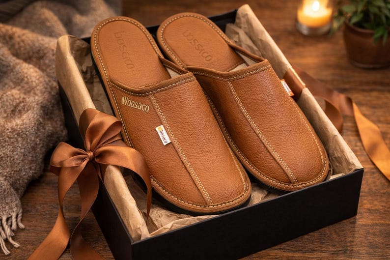 Handmade men's leather slippers - slip-on house shoes image 8