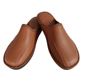 Herren Lederpuschen auf Gummi, Herrenpantoffeln aus Naturleder, Slip-On-Hausschuhe, Schuhe für Zuhause,, Geschenk für Männer, handgemachte Bosaco