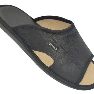 Pantuflas de cuero negras para hombre, con punta abierta, sin cordones, cómodas para estar por casa.