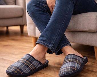 Men's Plaid Felt Slippers – Warm Winter House Shoes, Non-Slip Sole, Cozy Indoor Footwear