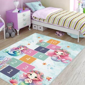 Mermaid Hopscotch Kinderteppich, Teppich der kleinen Meerjungfrau, Meerjungfrau-Muster-Kinderteppich, Kleinkind-Matte, lernfähiger Kinderteppich, Pink Hopscotch Kinderzimmerteppich