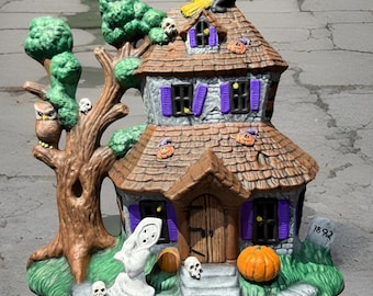 Halloween - Haunted House - Glenview - 15” Tall - Large - Finished