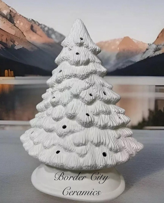 Christmas Trees - Clay Magic - 4150 - Medium Mantel Tree - Ready