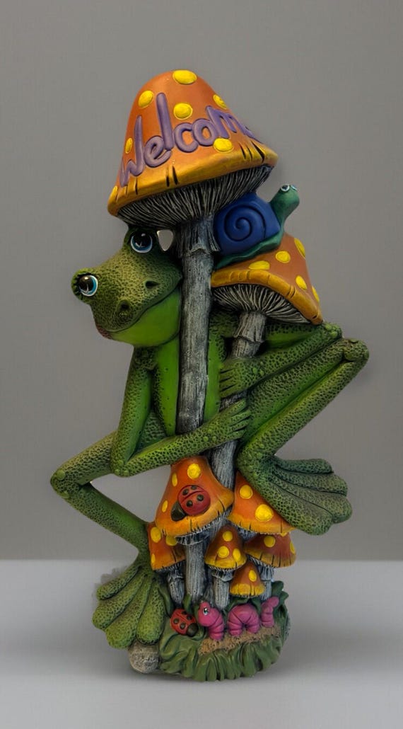 Spring - Clay Magic - Peabody Frog in Mushrooms - 2899