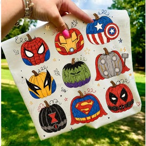 Retro-Halloween-Superhelden-PNG: Zeichentrickfilmfiguren (Digitaler Download)