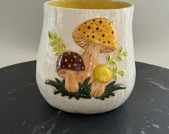 Maceta de cerámica vintage de los años 70 con forma de seta / Maceta estilo cottagecore retro / Regalo bohemio para amantes de las plantas / Decoración de mediados de siglo