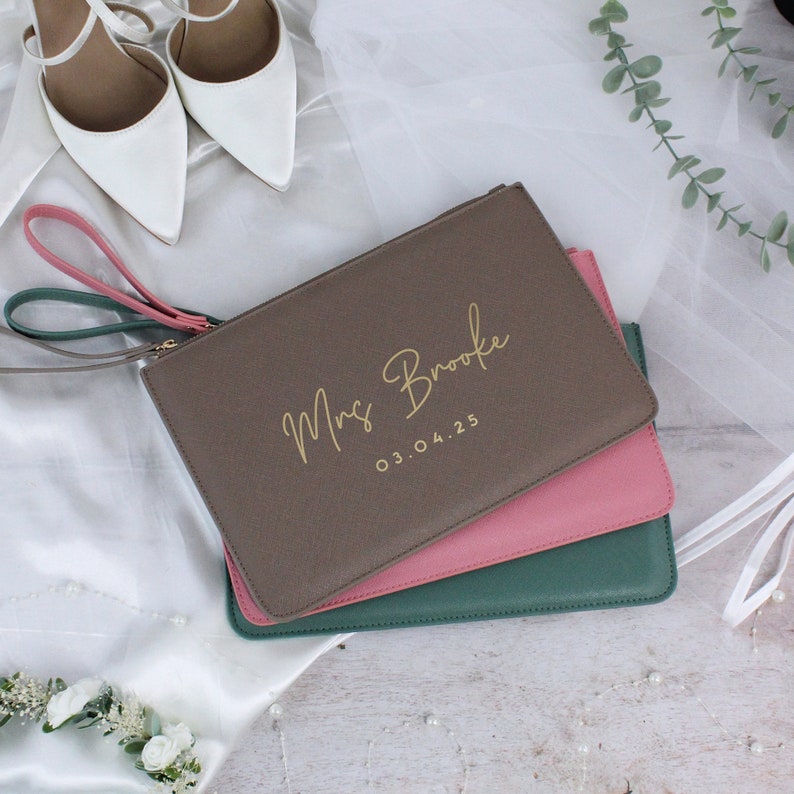 Personalised Mrs Purse, Clutch Gift for Bride To Be, Bride Wedding Bag, Wedding Date Clutch Bag with New Married Name, Bridal
