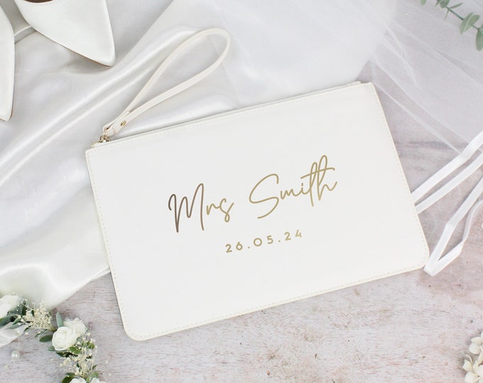 Personalised Mrs Clutch Bag for Bride To Be Personalised Wedding Bag with Wedding Date Purse Hand Bag with Custom Married Name Bride Gift