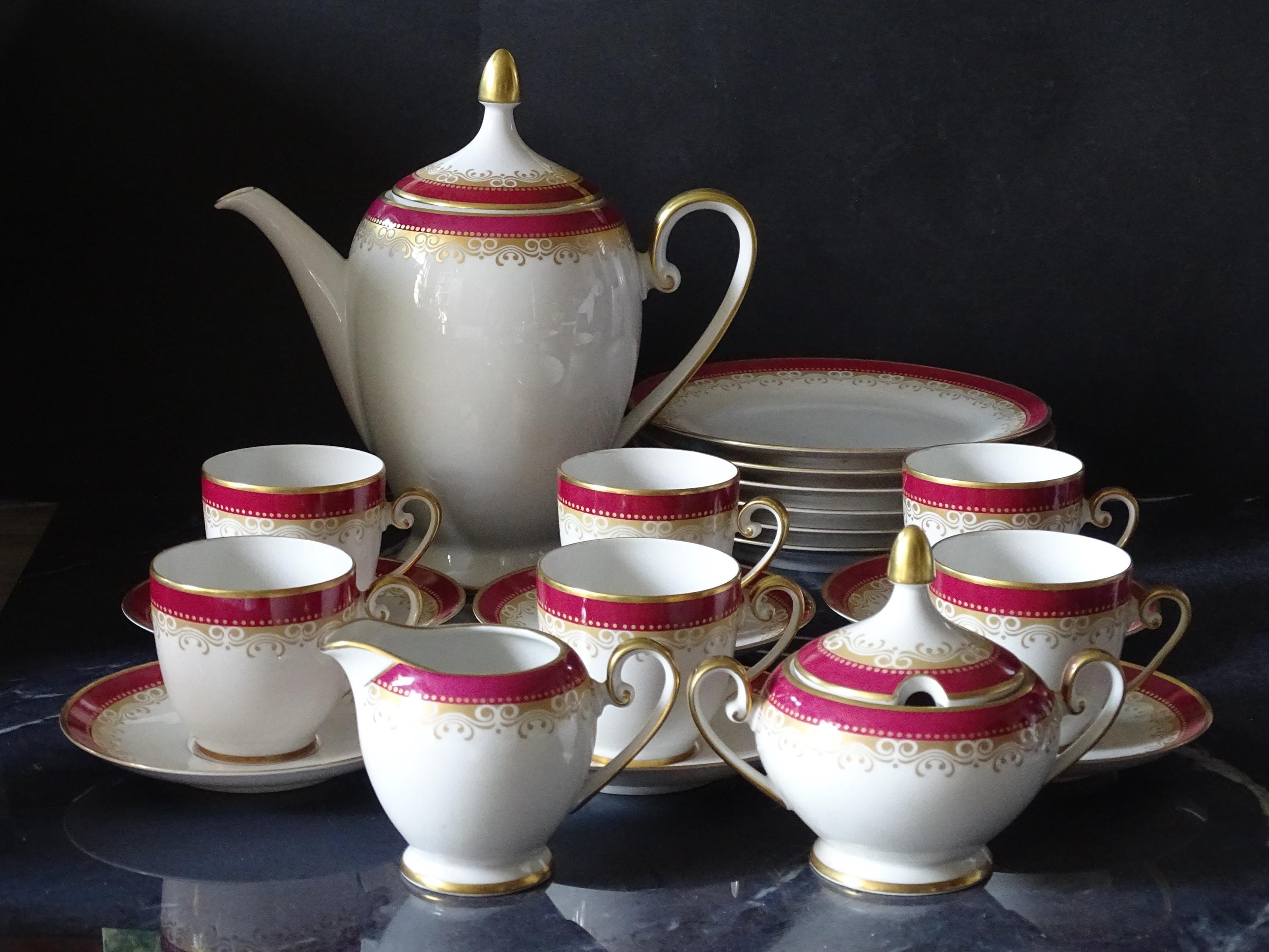 Hutschenreuther Drache Modell Exklusiv Kardinal Coffee Service for 6 | 21 Pcs Luxury German Vintage Porcelain Set | Crimson Red Gold Trim