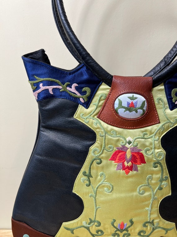 Oovoo Embroidered Satin Handbag - image 3