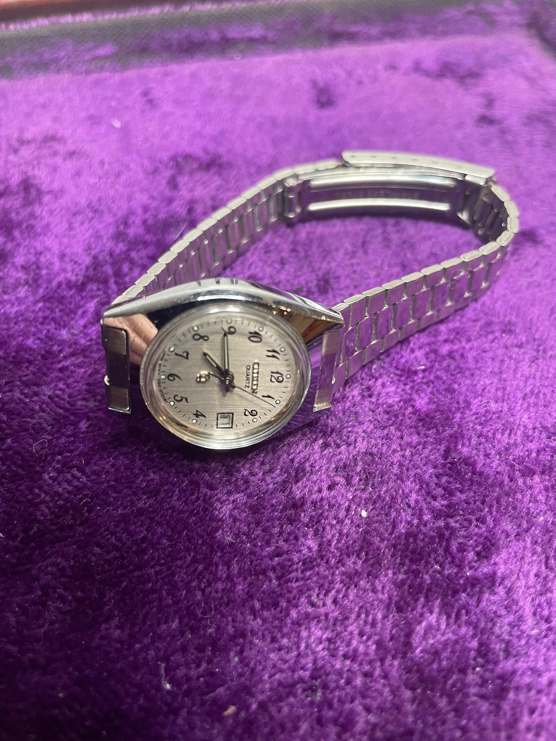 Vintage Citizen Women