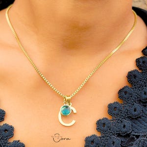 Collar de oro con inicial y piedra de nacimiento: delicada cadena de caja, joyería personalizada con letras, regalo de cumpleaños personalizado para ella, collar de oro con letras.