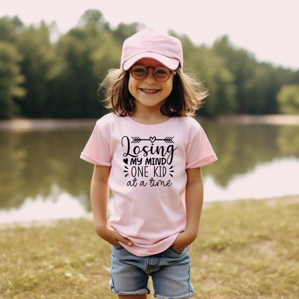 funny kids shirts for mama, humour kids shirts for mother's day, funny kids saying t-shirts to wear in mother's day