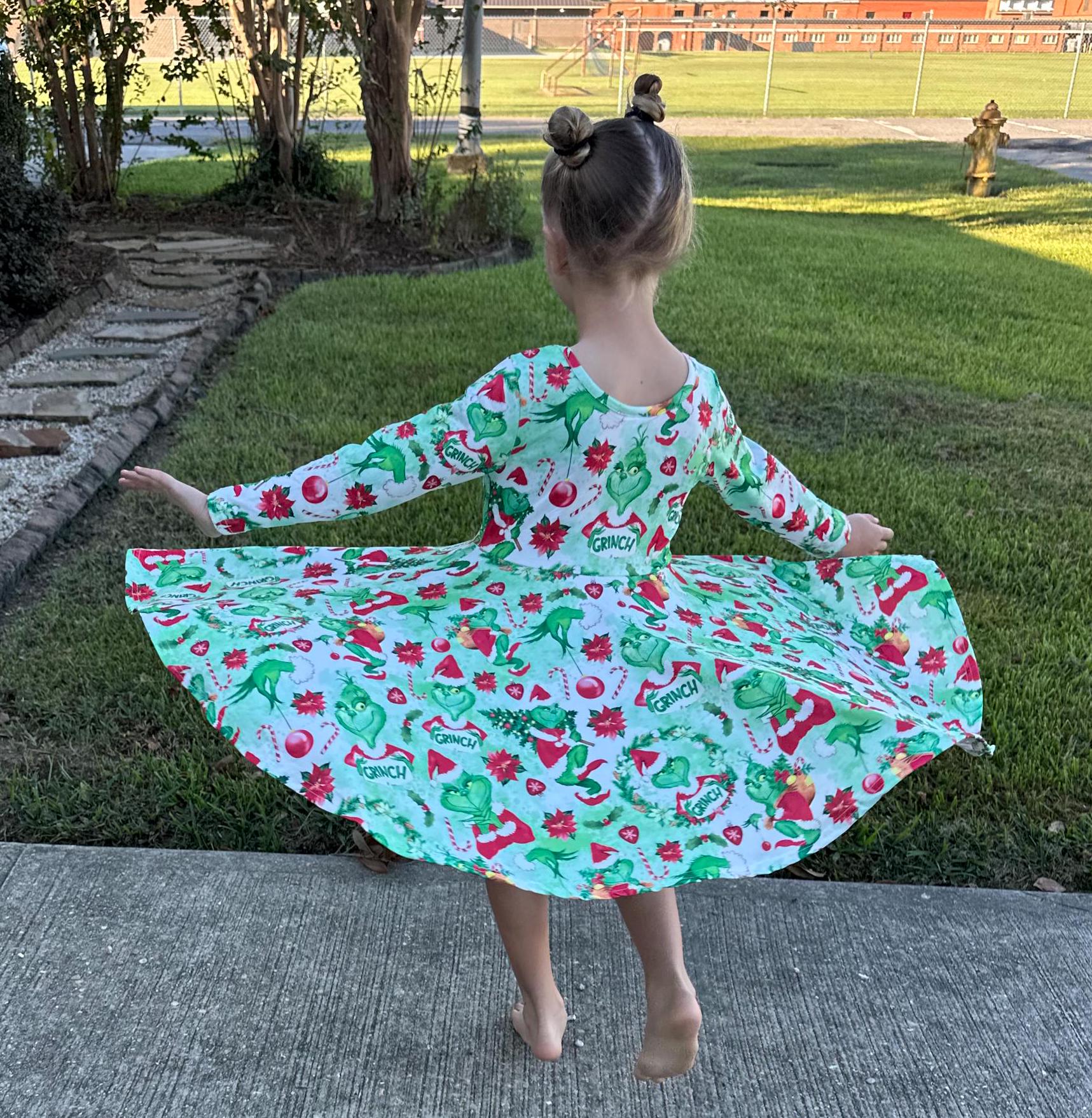 Girls grinch nightgown hotsell
